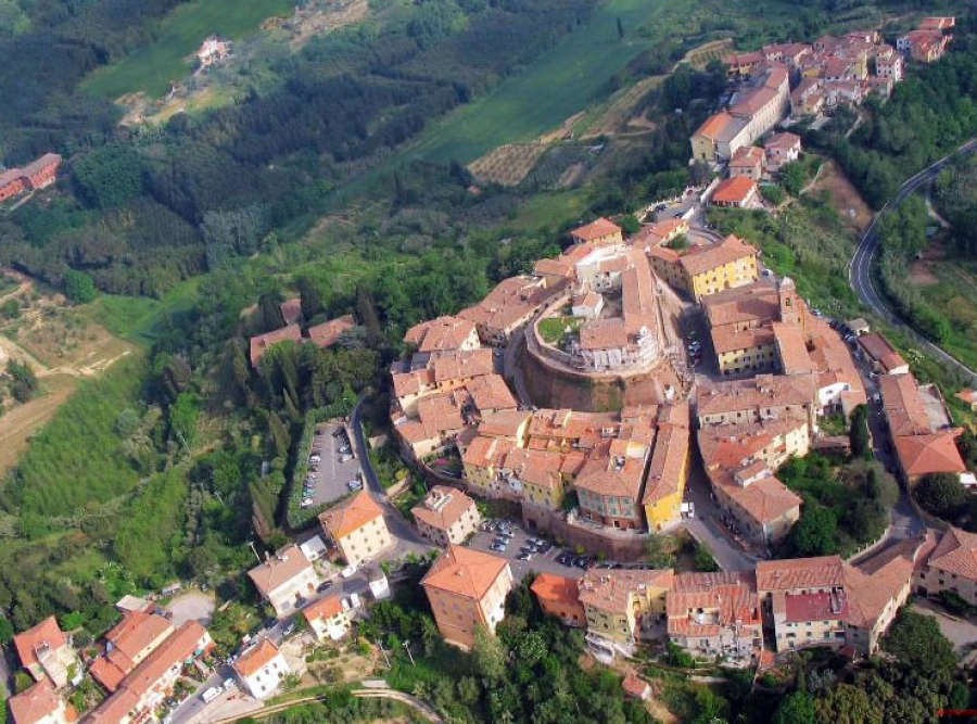 Burg Festung Castello von Lari in der Toskana
